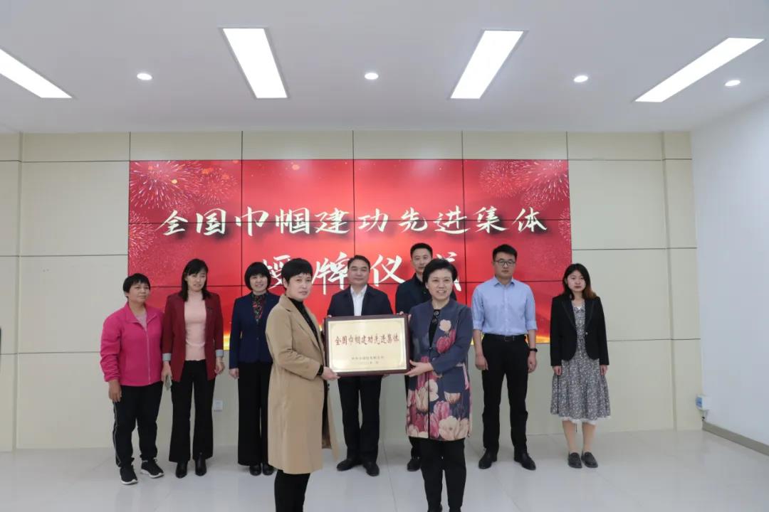 1619330947255688.jpg 2.jpg